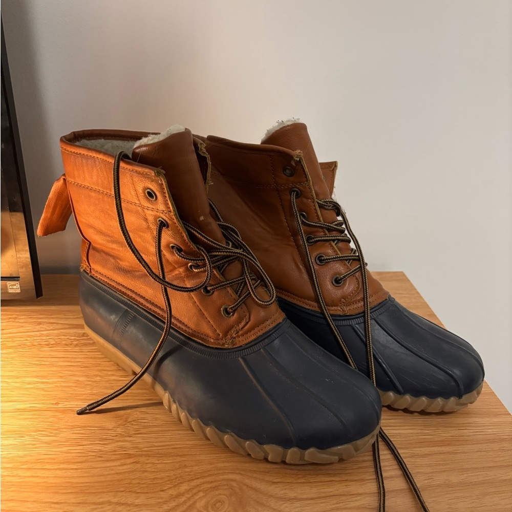Women's Tan and Blue Winter Boots